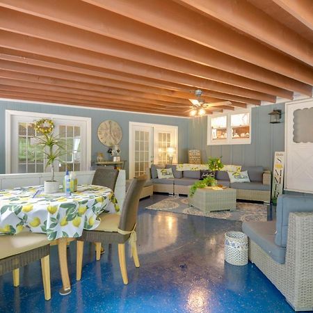 Bright Springfield Home Walk To Nature Center! Exterior photo